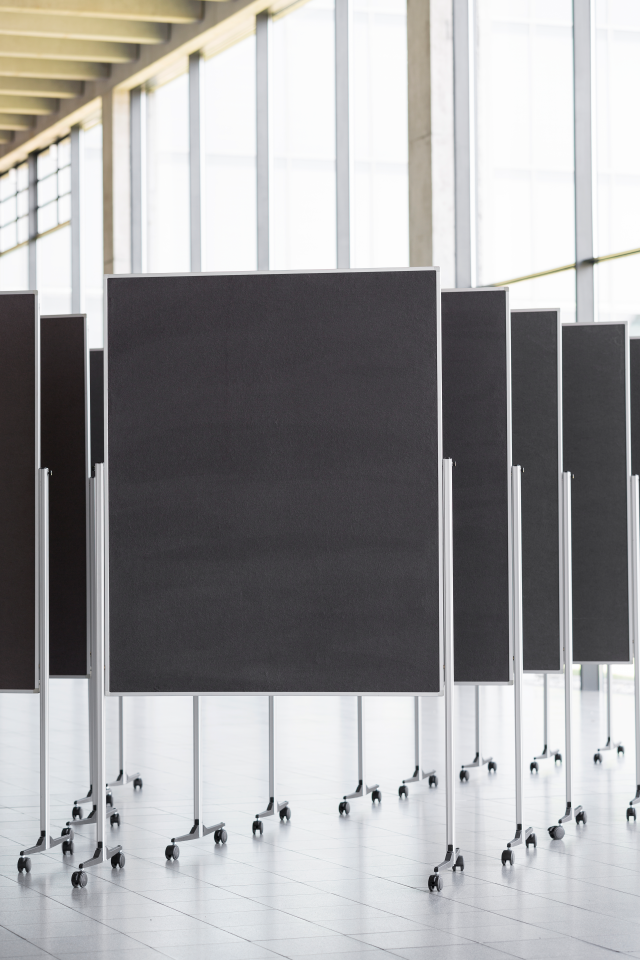 Stellwände für Bilderausstellung mieten
