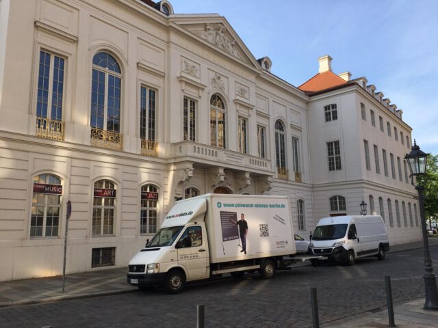 Stellwand mieten Dresden - Lieferung mit eigener Flotte